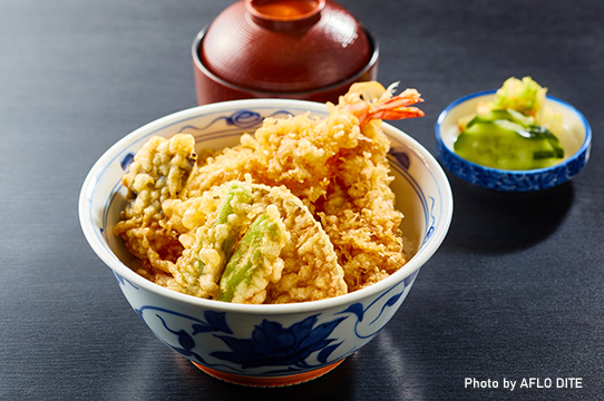 海老と白身魚の天丼